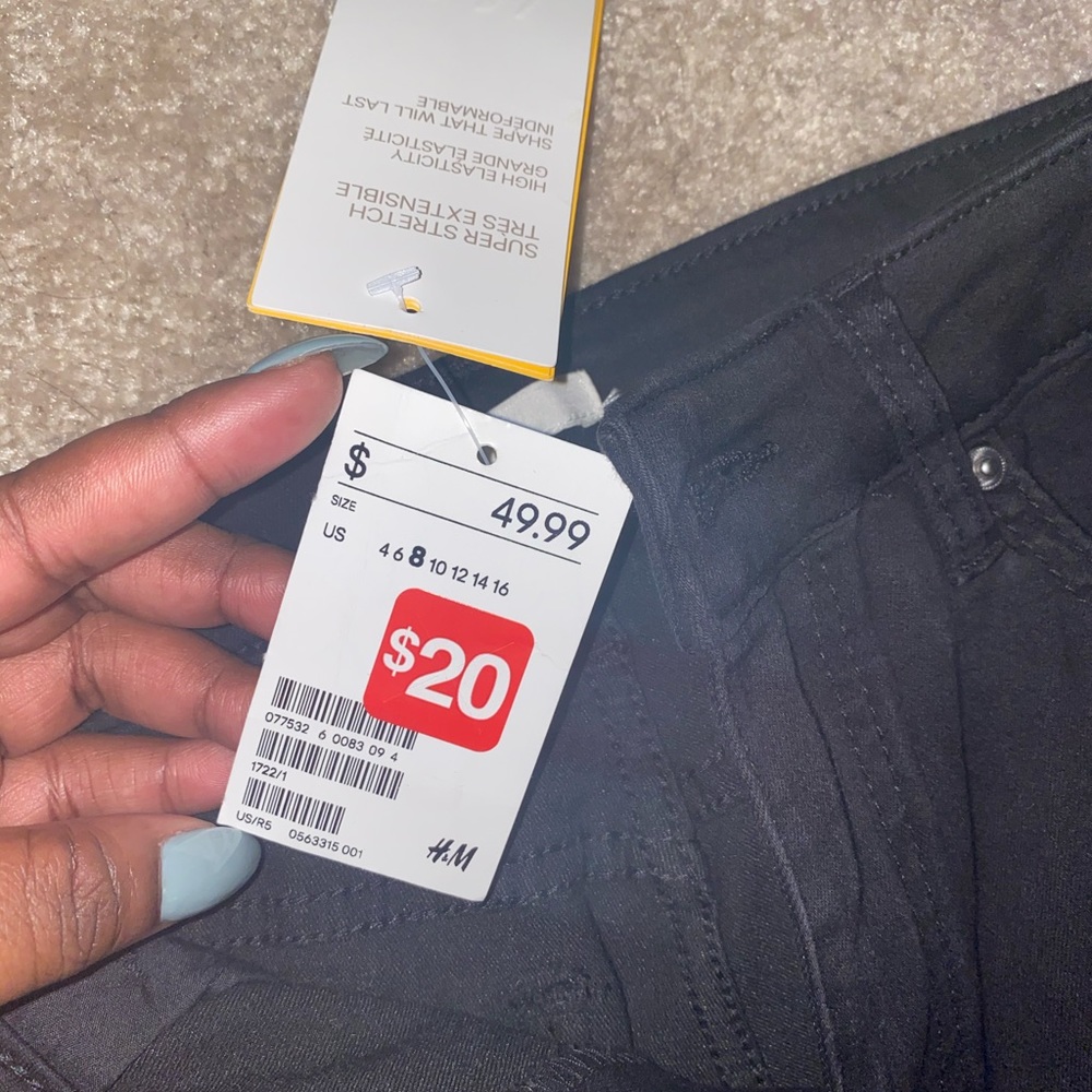 H&M Straight Leg Black Jeans - Picture 3 of 3